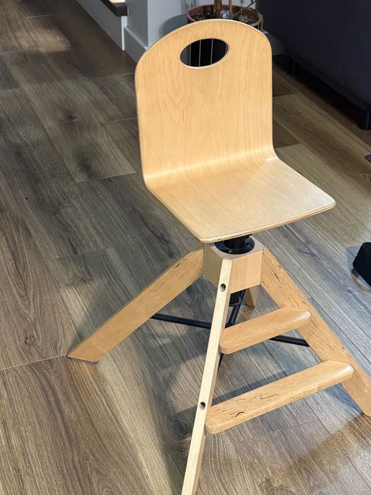 Krzesełko dziecięce drewniane