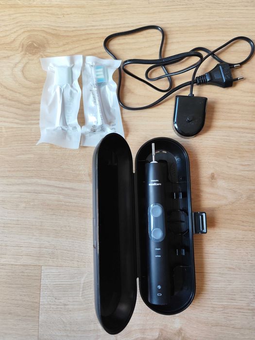 Szczoteczkę soniczna Philips sonicare hx683B