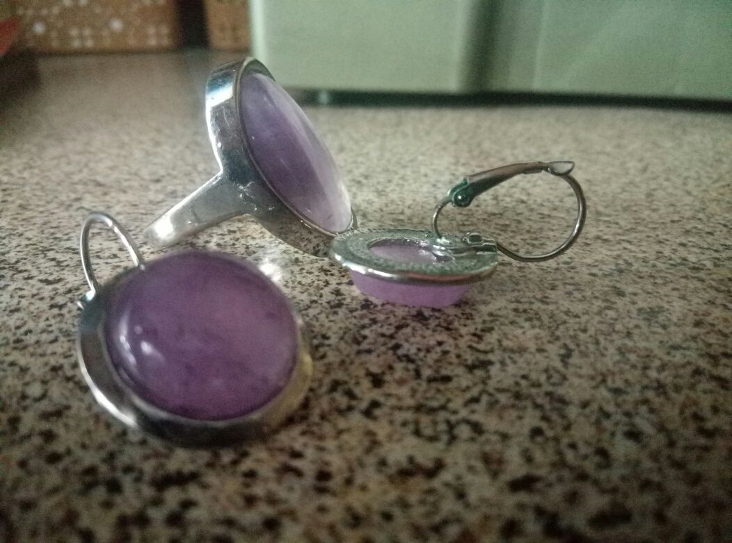 Серьги с аметистом. Не серебро.