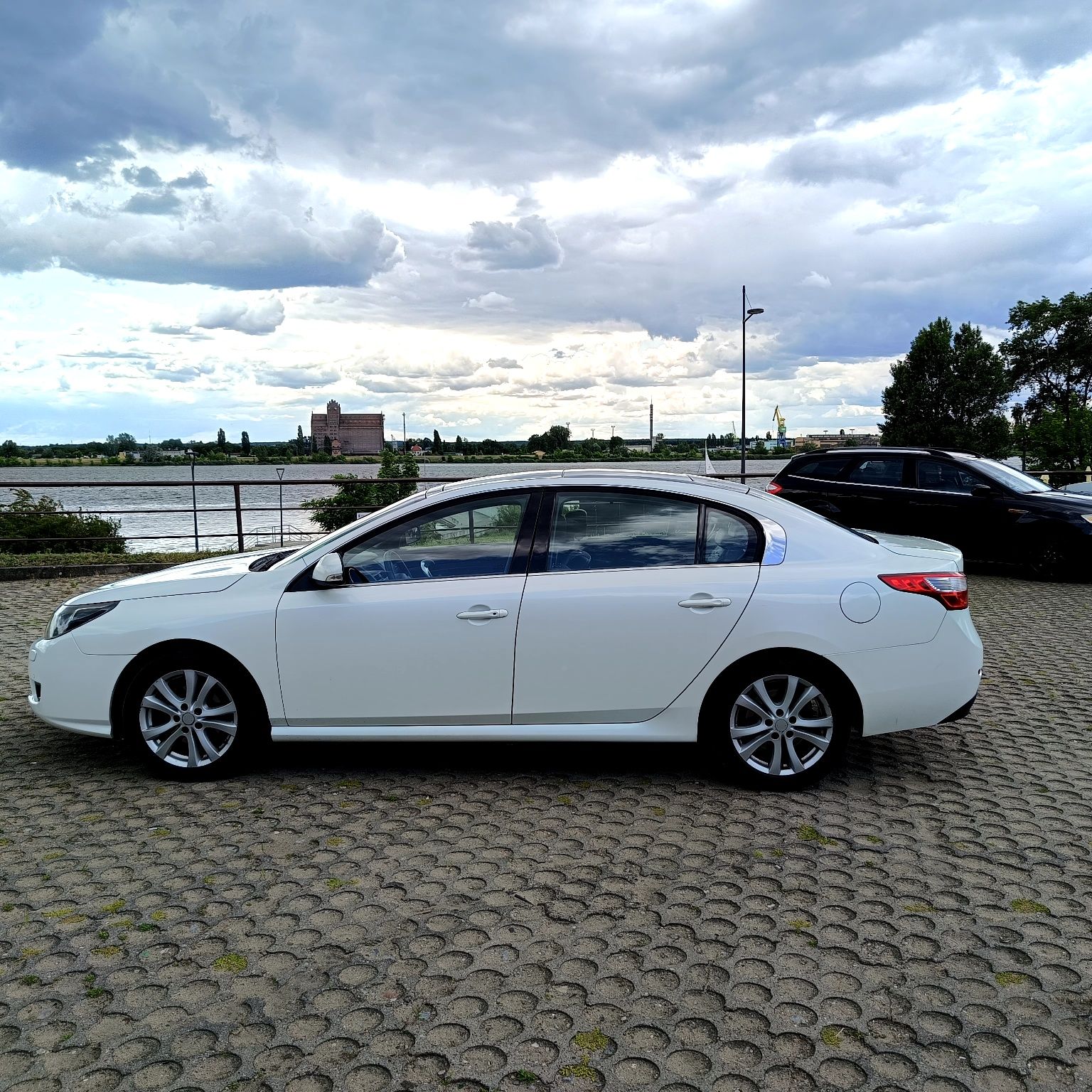 Renault Latitude