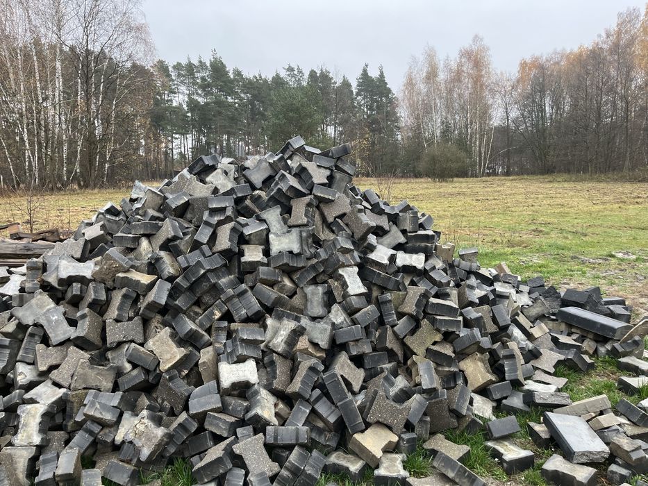 Oddam kostkę brukową z rozbiórki