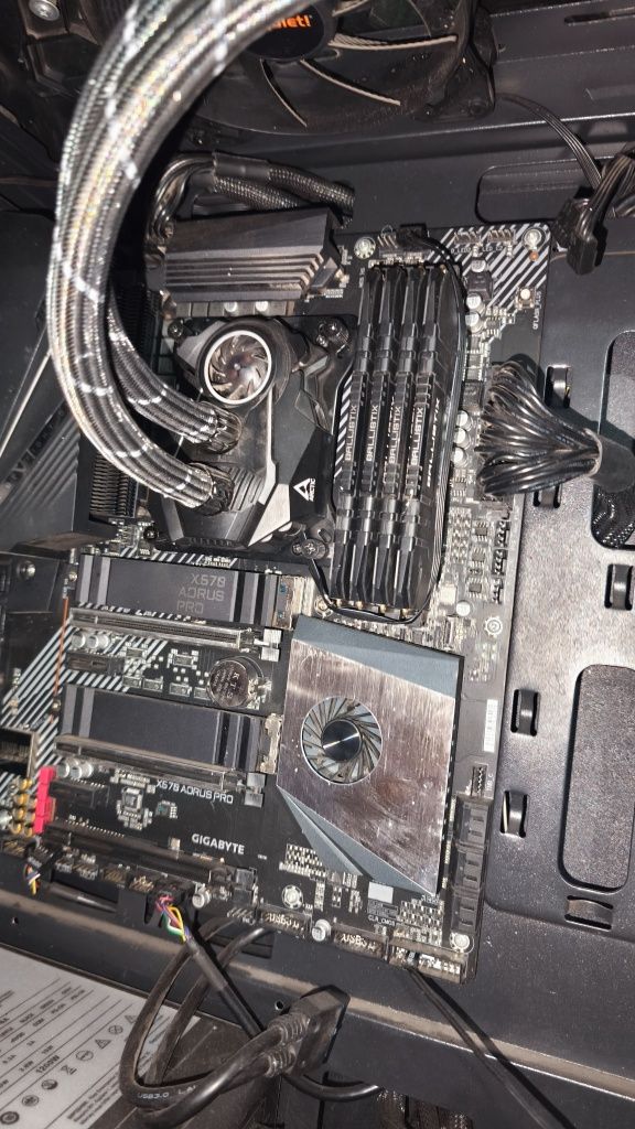 Комплект Ryzen 9 5900x  x 570 aorus pro 32 gb ddr 3600 mhz