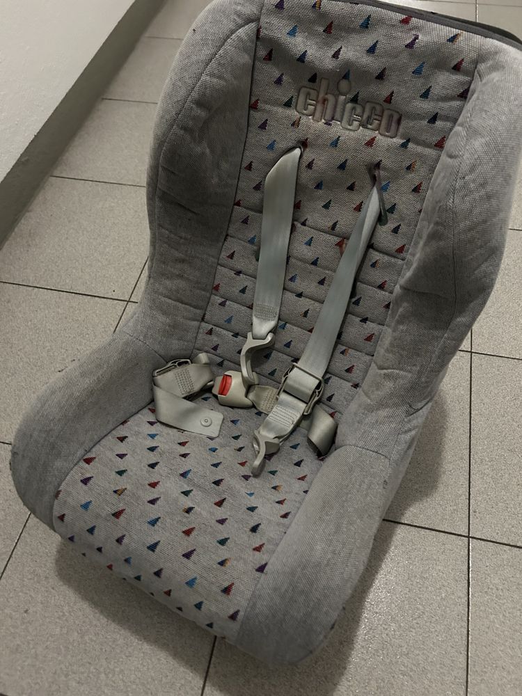 Cadeira de carro de bebe