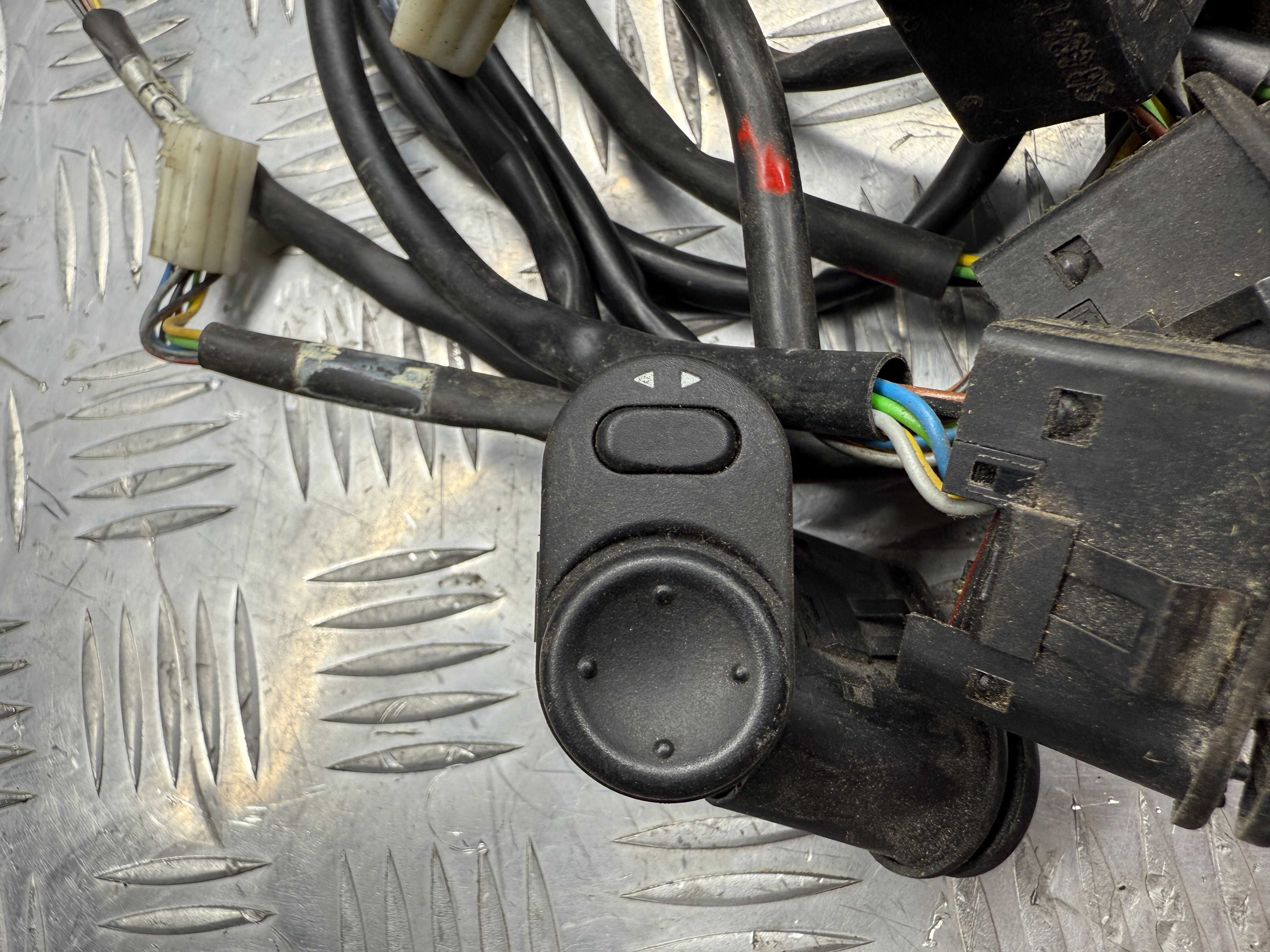 Кнопка Джойстик Регулировки зеркал Opel Omega B 90363307
