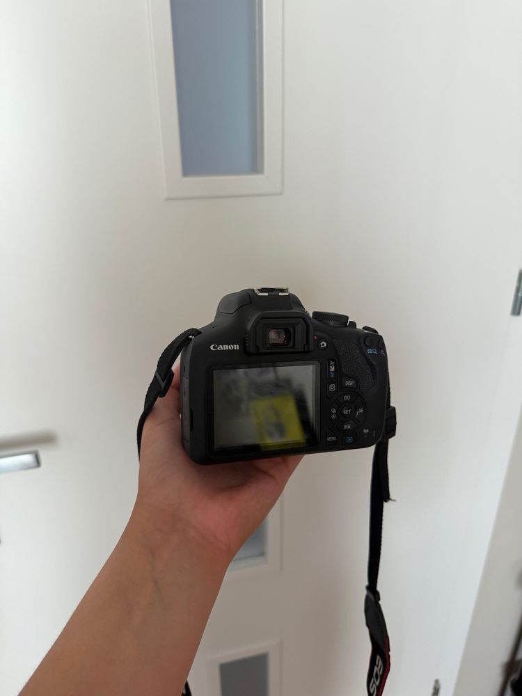 Canon Eos 2000d KOMPLET
