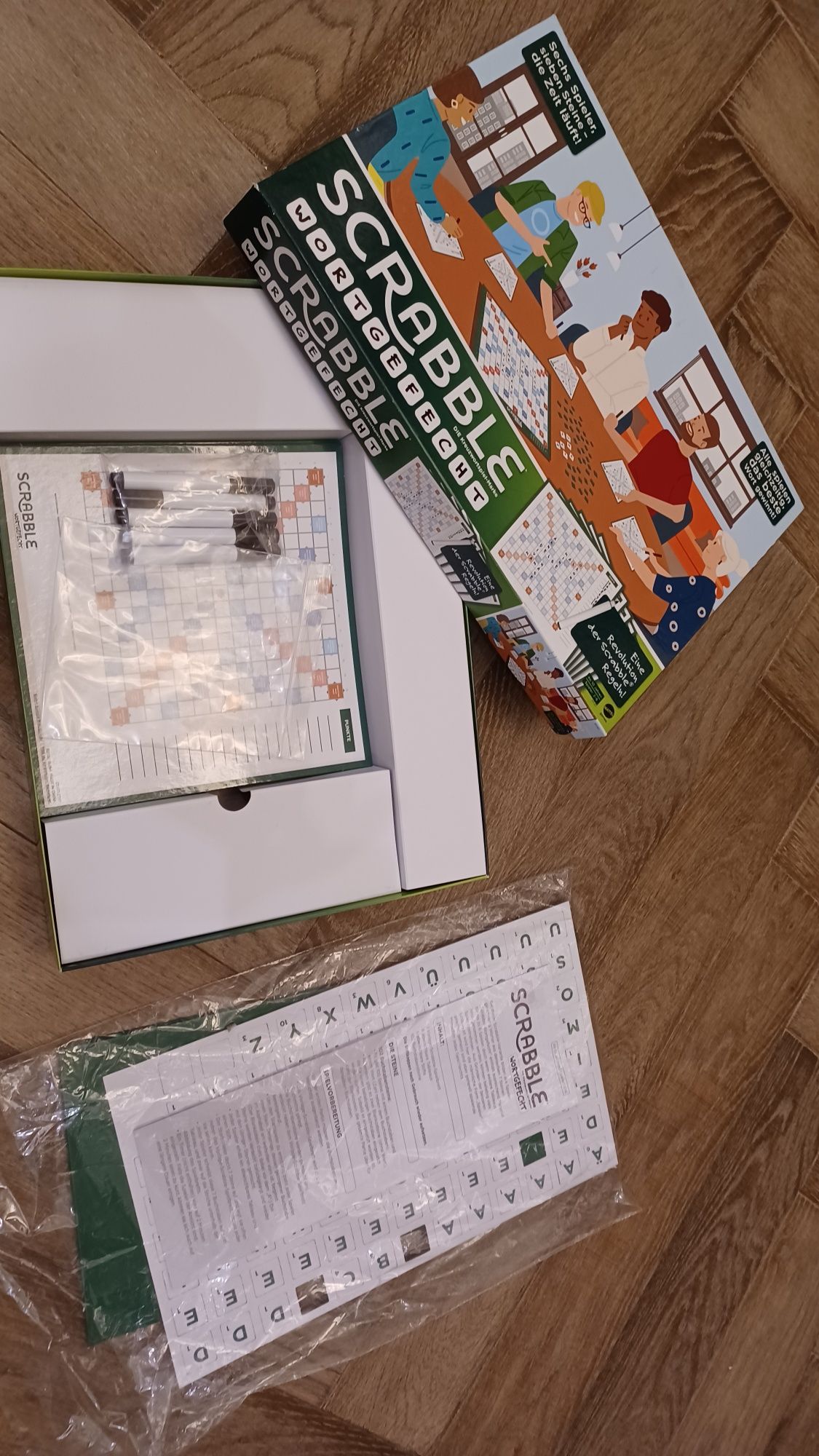Mattel Scrabble Bitwa na słowa, Gra towarzyska planszowa rodzinna DE