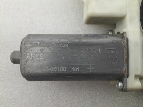 Elevador vidros trás esquerdo TOYOTA Avensis Wagon (_T25_)