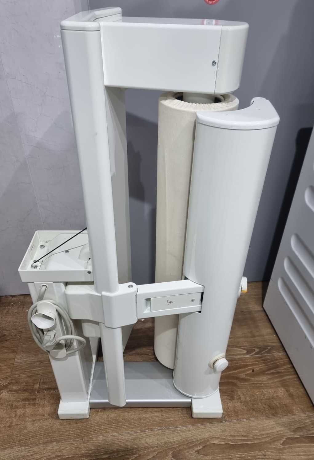 Magiel elektryczny, maglownica Miele B 895 D z funkcją pary, szer.83cm