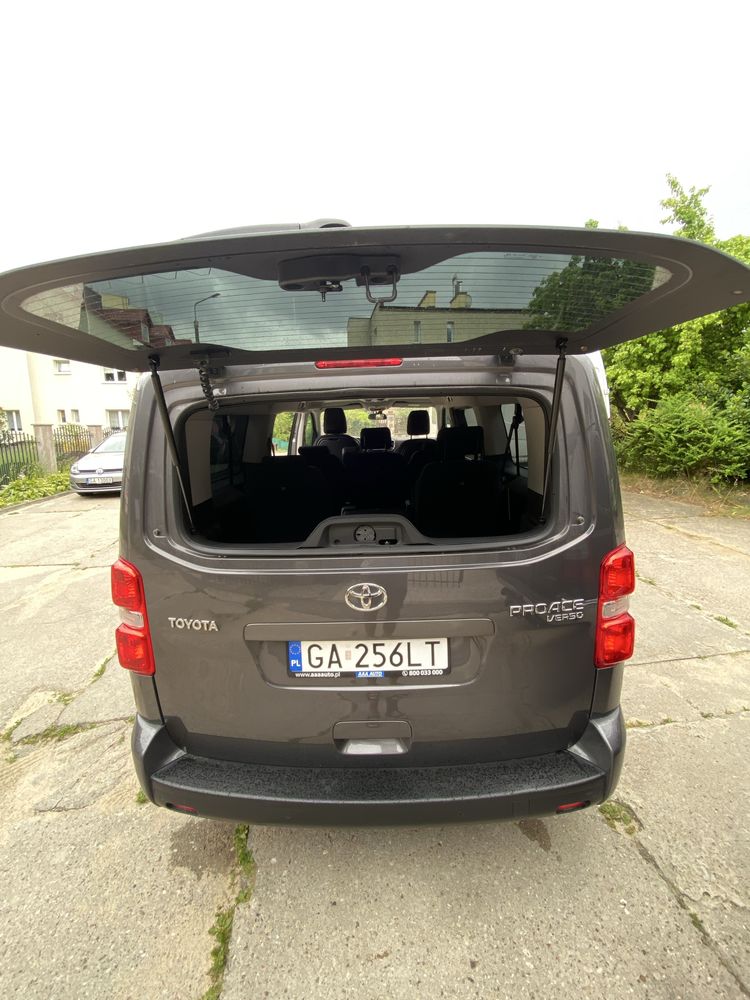 Wynajem bus 8 lub 9 osob PROACE