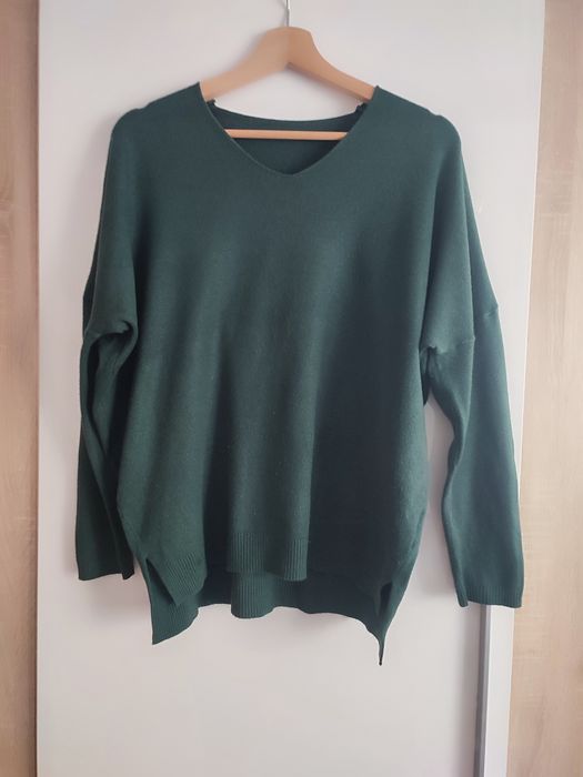 Ciemnozielony sweterek butelkowa zieleń