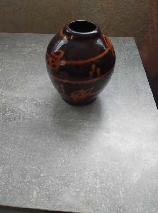 Ваза для цветов из глины