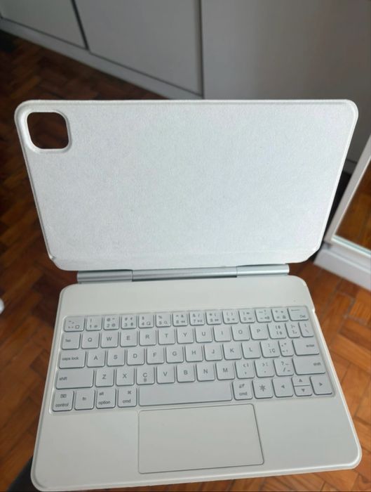 Keyboard + Capa magnética para Ipad Air 5 10.9 2022 Branco