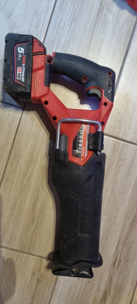 Piła szablasta milwaukee m18fsz