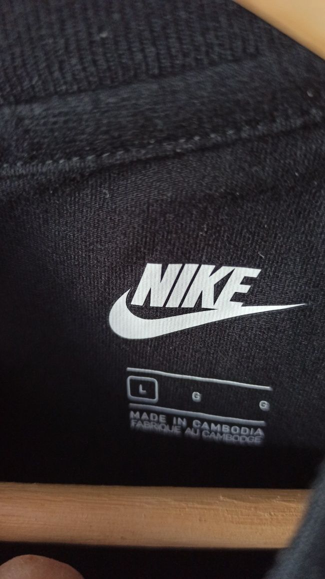 Nike Sportswear body damskie BB Print L 40 czarne bluzka t-shirt czarn