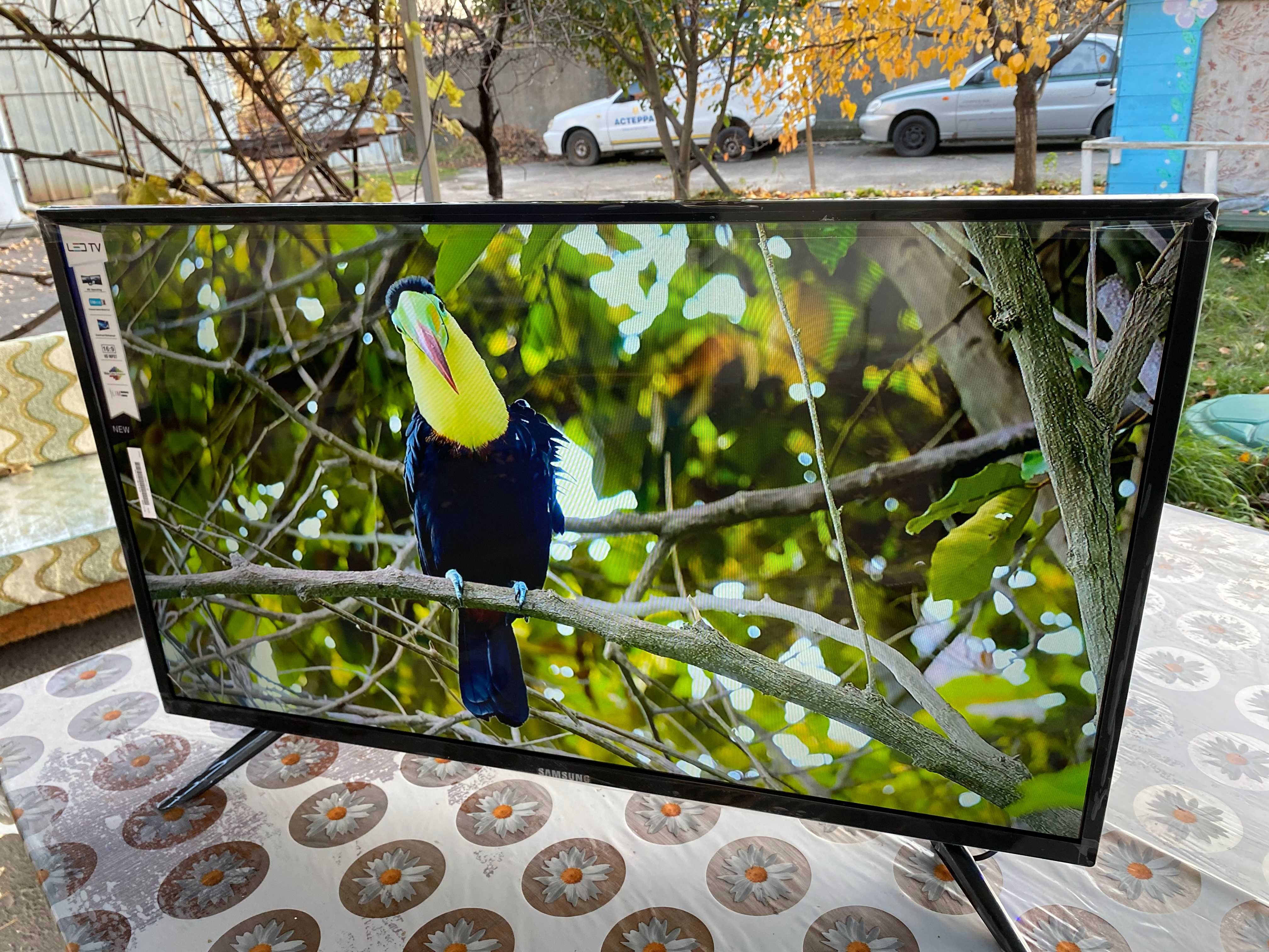 Голосовий пульт Телевизор Самсунг 4К 2/16GB 32'' SmartTV T2 Samsung