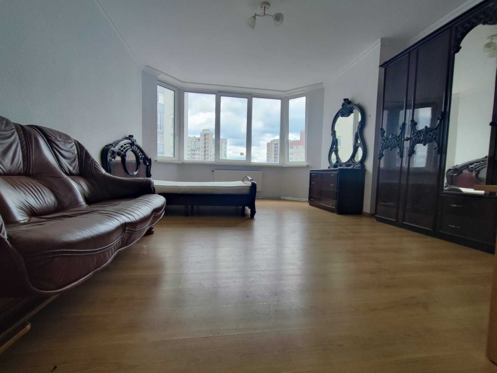 Продаж 1-к. квартири(56м2). Градинська 9. ЖК "Троєщинські Липки"