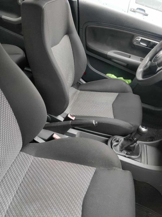 SEAT Ibiza 1.2 5lug 130 mil kms