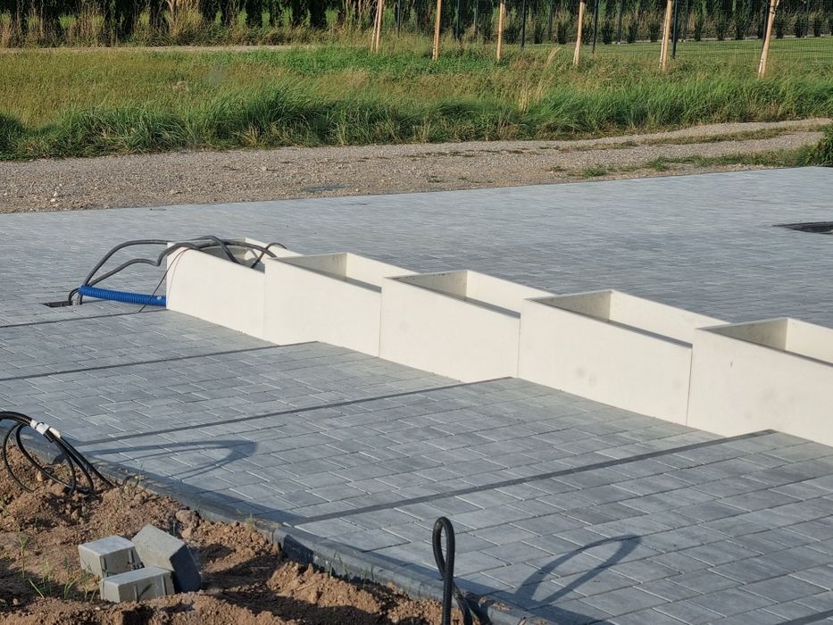 Donica 90x45x45 beton architektoniczny ogród kolor biały beton