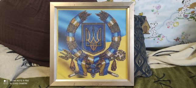 Герб Украина (вышитый бисером) ручная работа . 2500 грн.