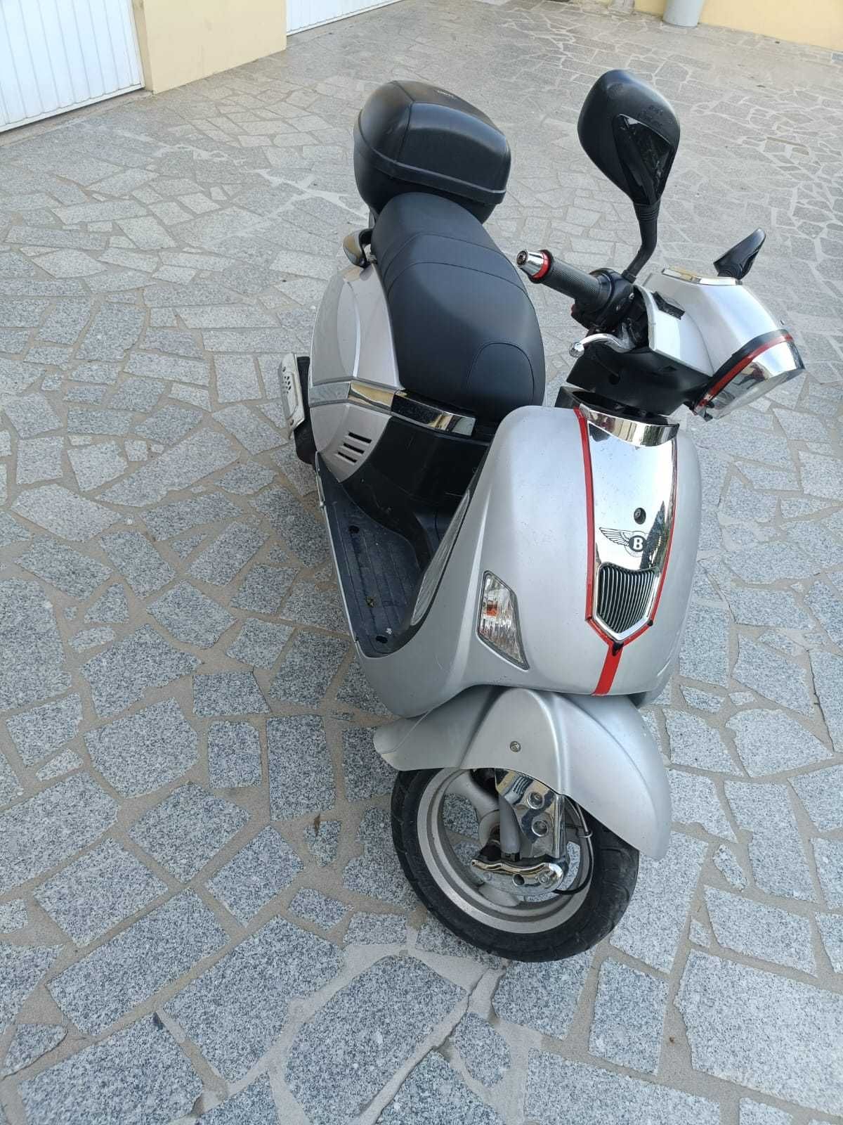 Vendo mota znen 125