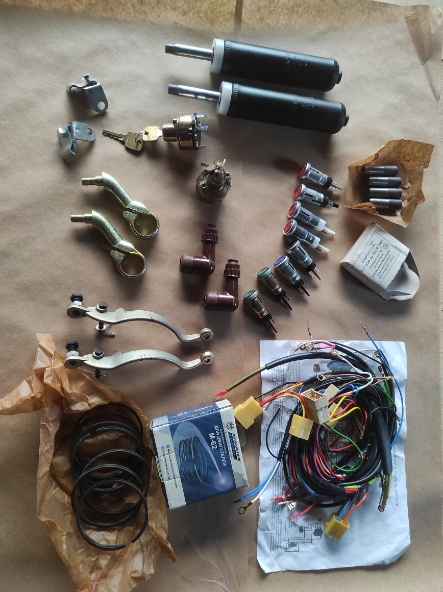 Lampa Dniepr Ural K750 części dyfer siedzenie M72 mnóstwo , bdb jakość
