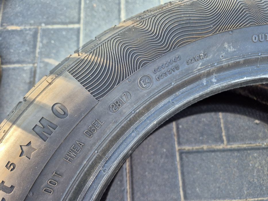 Continental 225/55/17 rok 2017 jak nowe 100%bieżnika Cena za 4szt letn