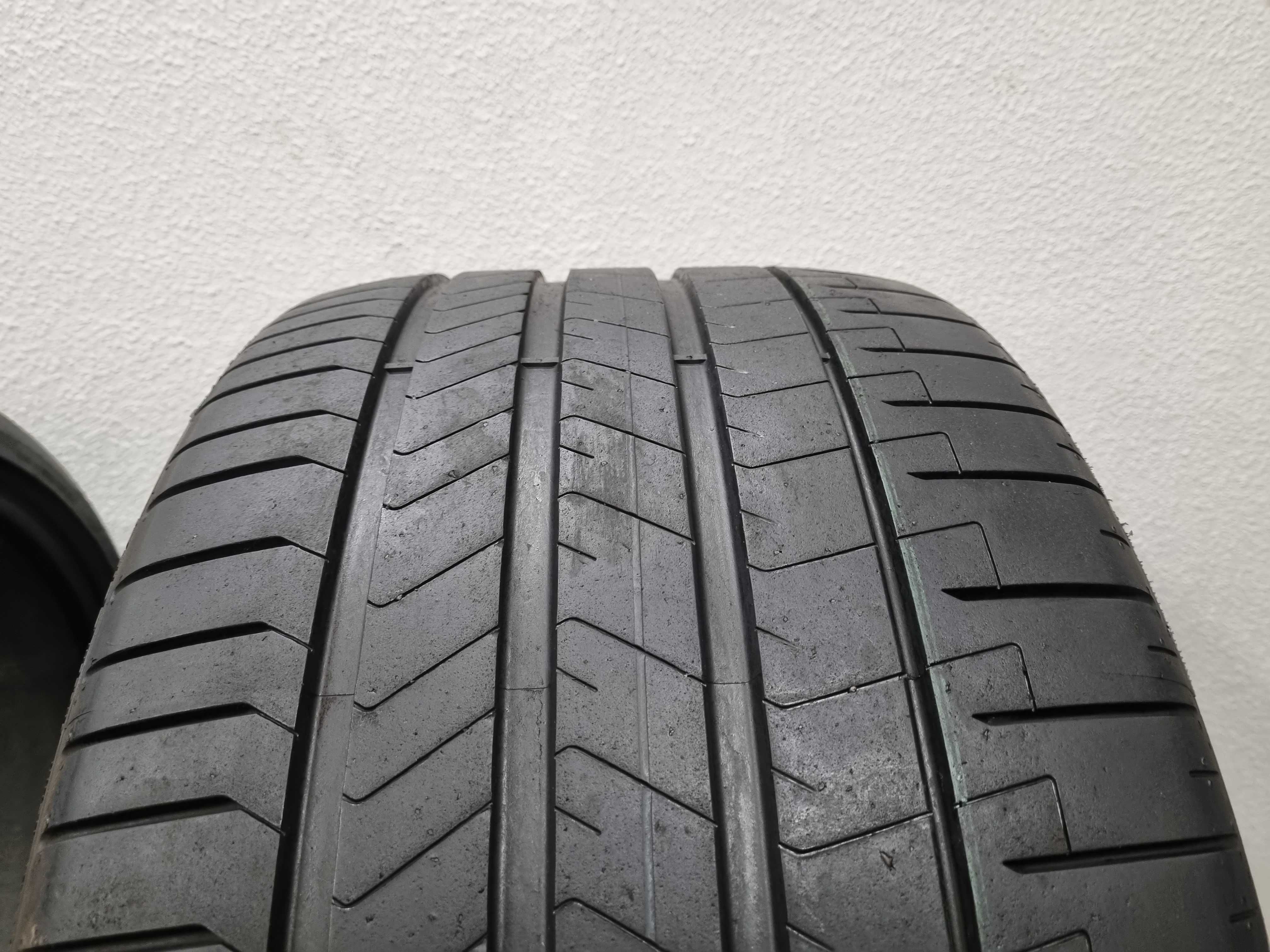 305/30/21 104Y Pirelli P Zero Pz4 NFO ELEC-t Dot.4522R