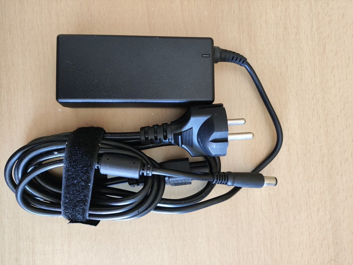 Carregador Dell Portátil Original 65W