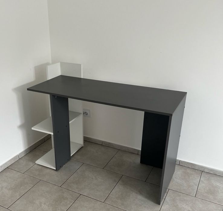 Стіл письмой стіл