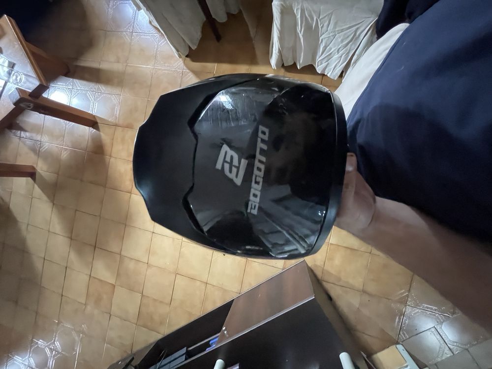 Capacete fechado Bogotto 50€ capacete nava 40€
