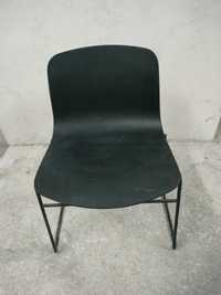 Nowoczesne krzesła HAY, czarne