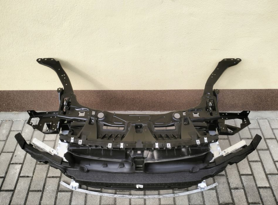 Установочна панель bmw x1 f48 передня панель бмв х1 ф48 телевізорx1f48