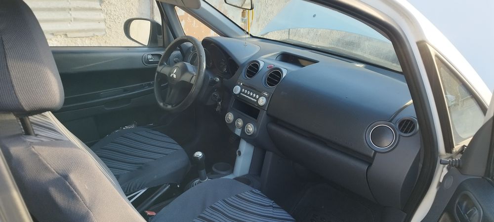 Mitsubishi Colt CZ 3