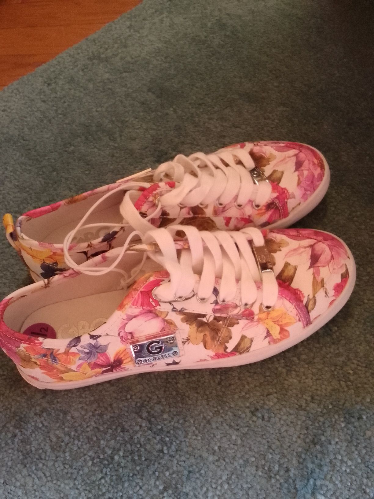 Buty damskie GBG by Guess