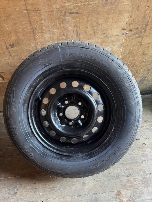 Резина NOKIAN 215/70/15 зима