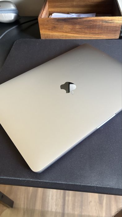Macbook PRO 13” 2019 Touch ID 8gb RAM SSD 128gb