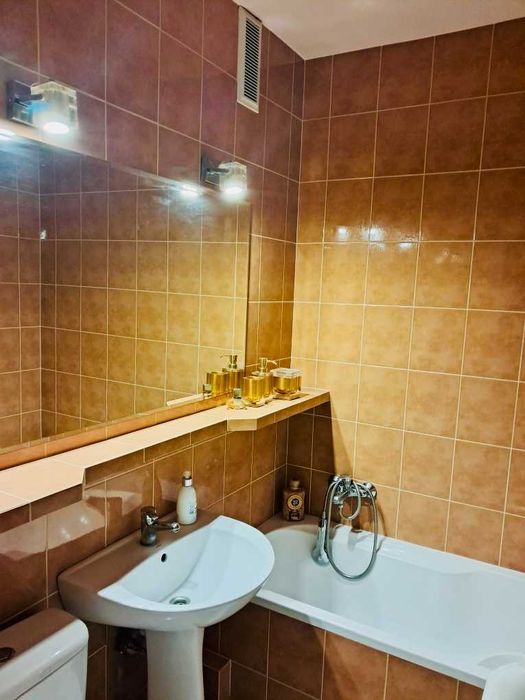 Przestronne bardzo zadbane mieszkanie M2 w  na sprzedaż