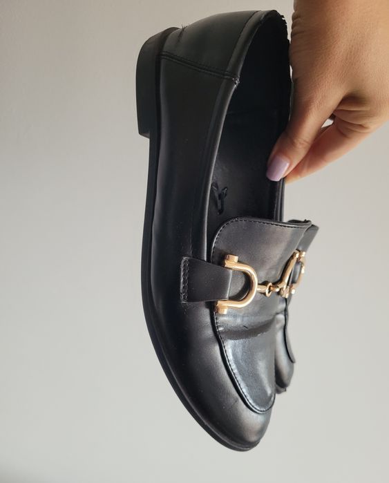 Mokasyny loafersy z klamrą 38