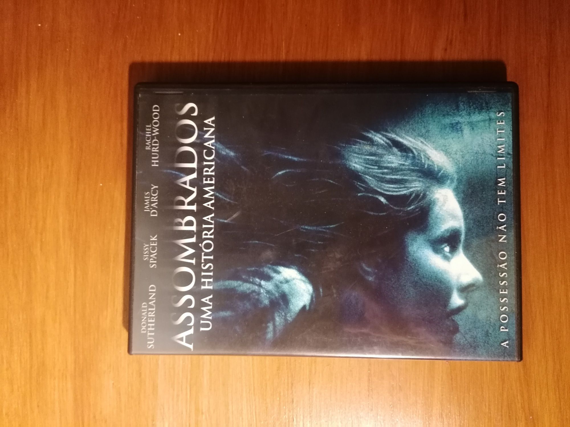 Filme semi novo(assombrados)