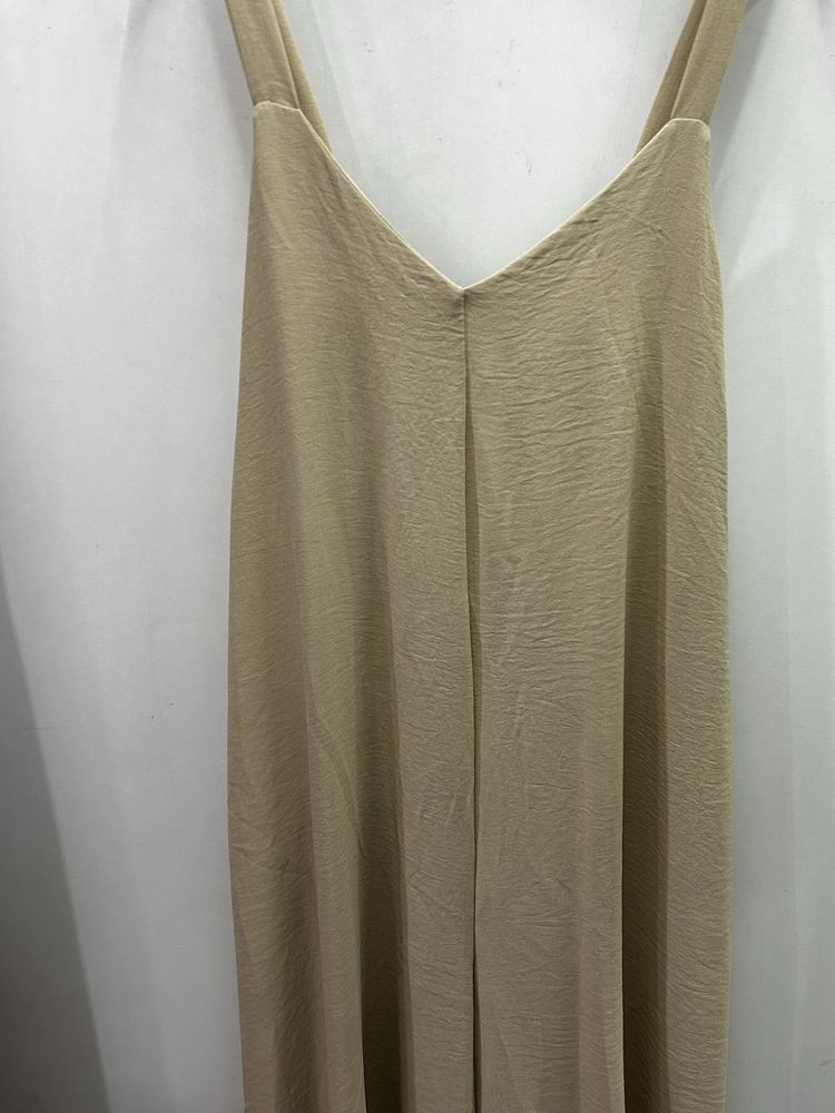 Vestido beige novo