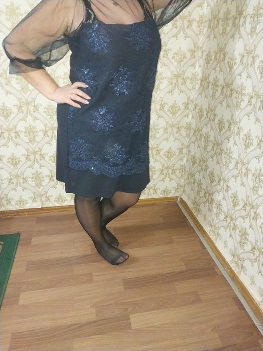 Гарна жіноча сукня