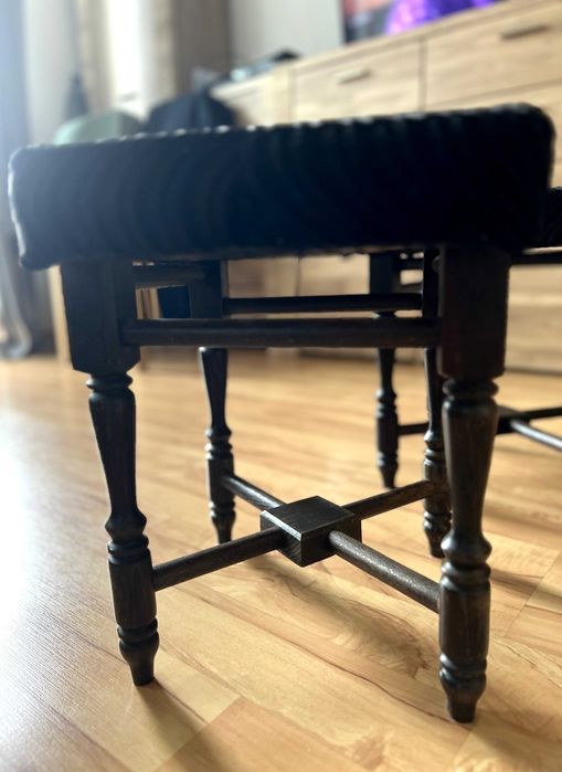 Drewniane krzesła tapicerowane – komplet 2 szt.