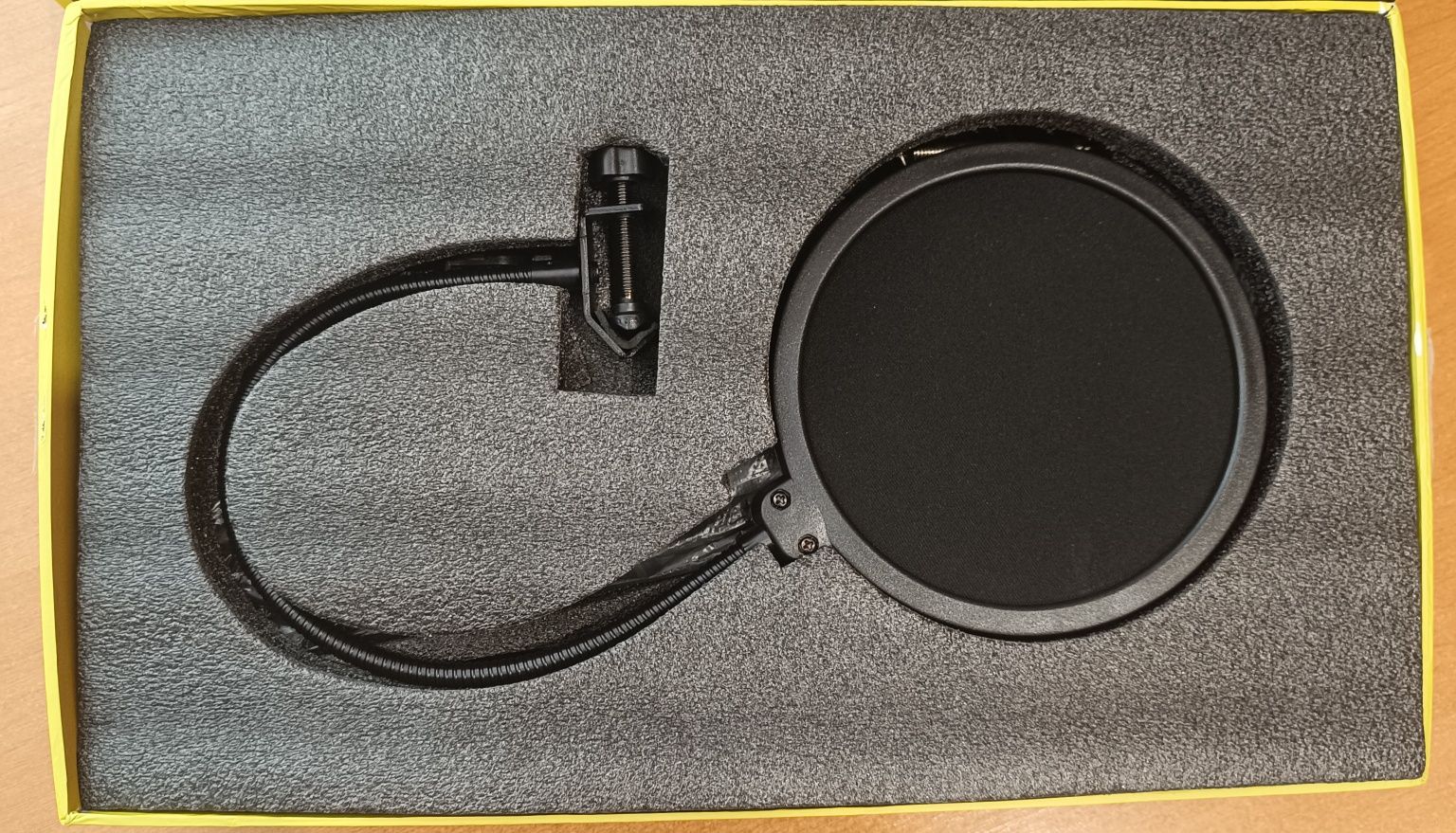 Кардиоидный микрофон Hator Signify RGB Pro (аналог HyperX SoloCast)