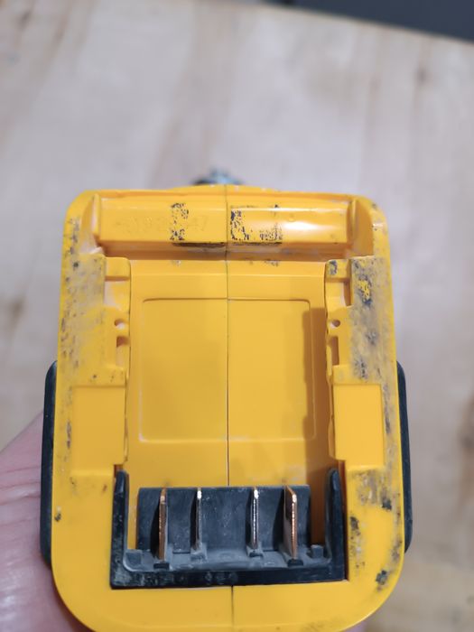 DeWalt dcd791 шуруповерт