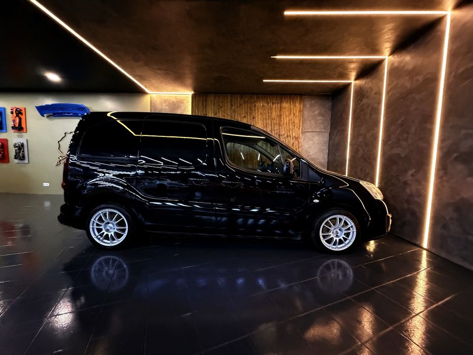 Peugeot Partner 1.6D 100cv Auto - IVA DEDUTÍVEL - 3 lugares