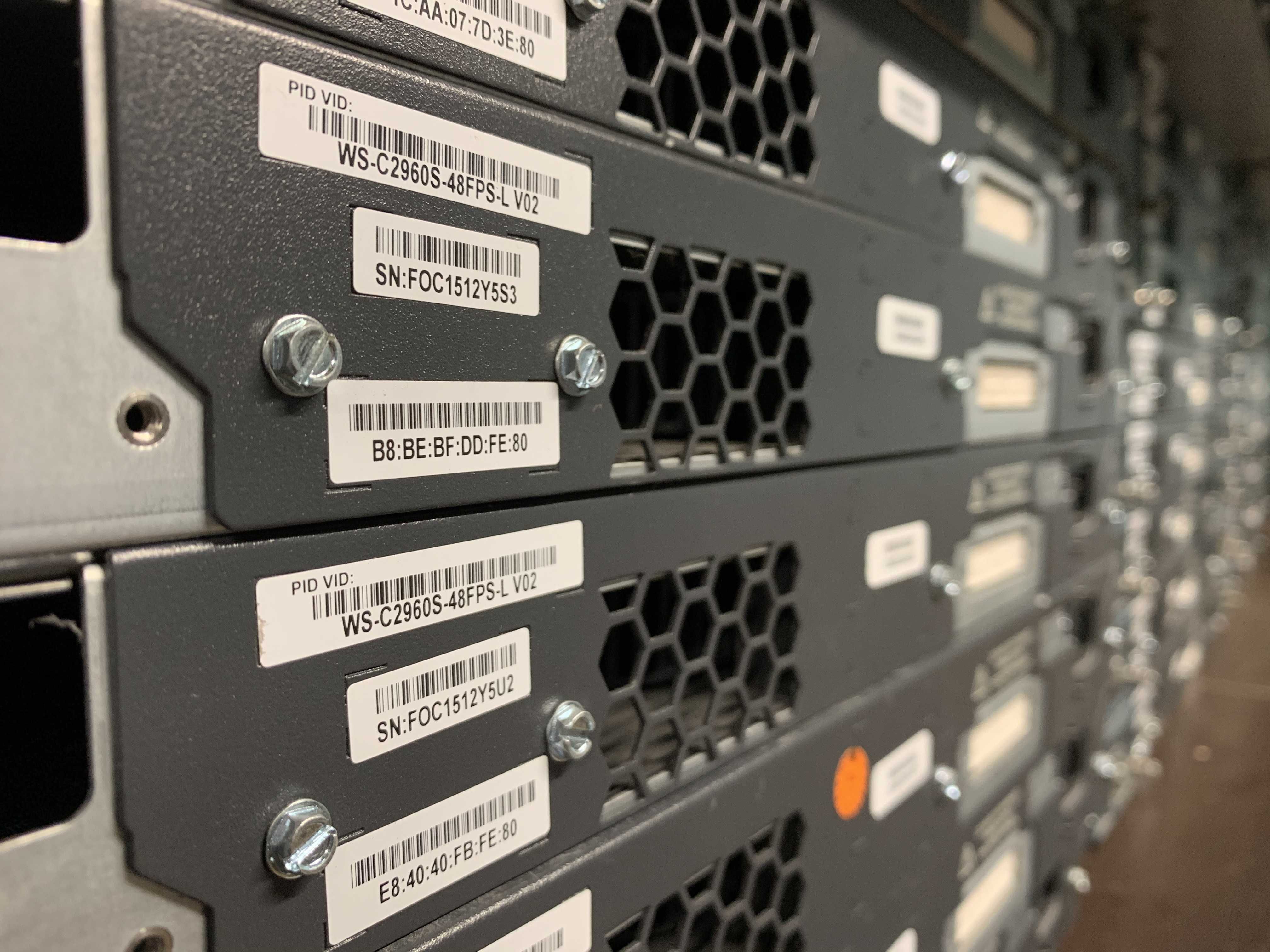 Комутатор Cisco Catalyst WS-C2960S-48FPS-L Є КІЛЬКІСТЬ