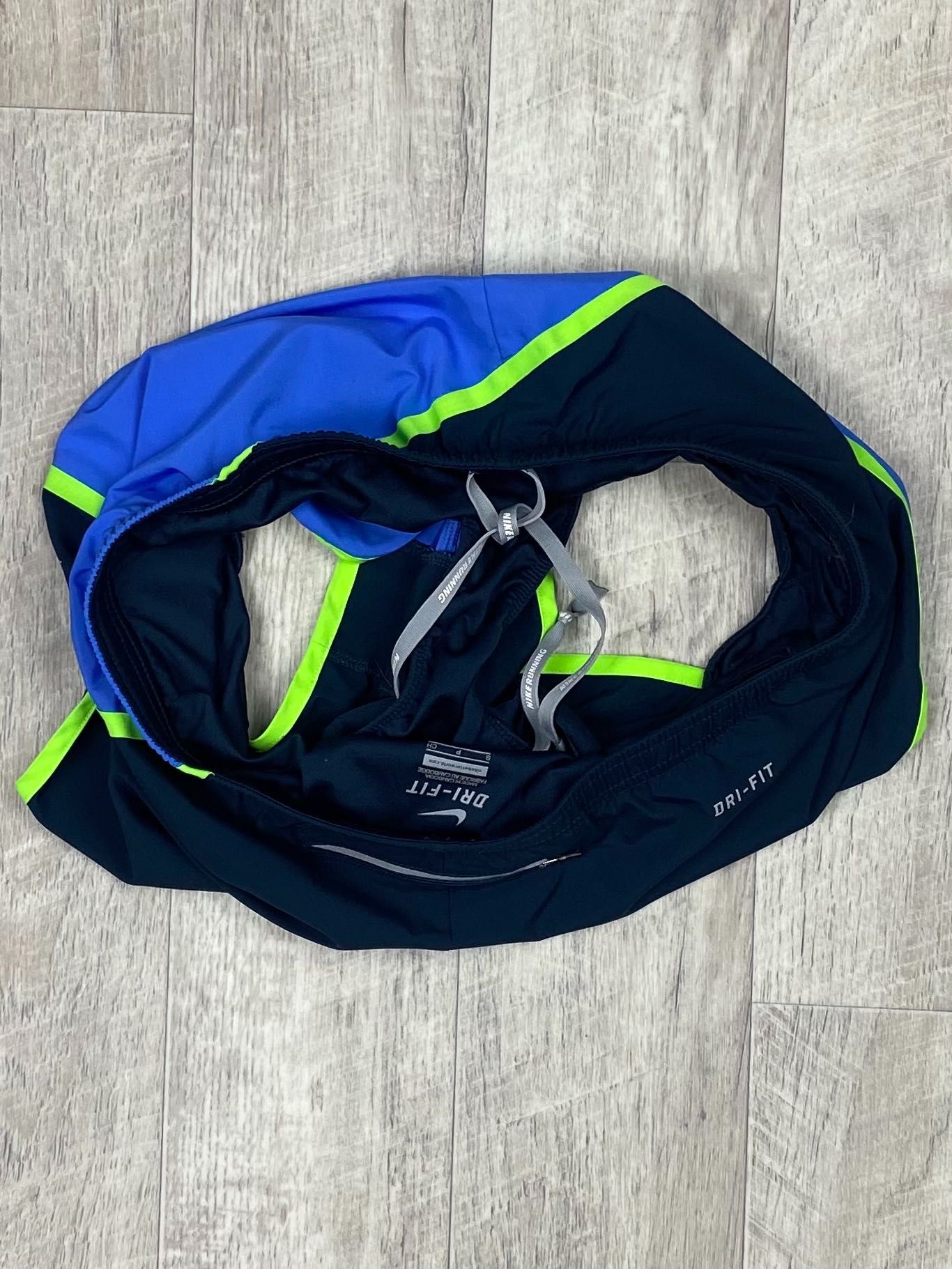 Nike dri-fit шорты S размер женские спортивные оригинал