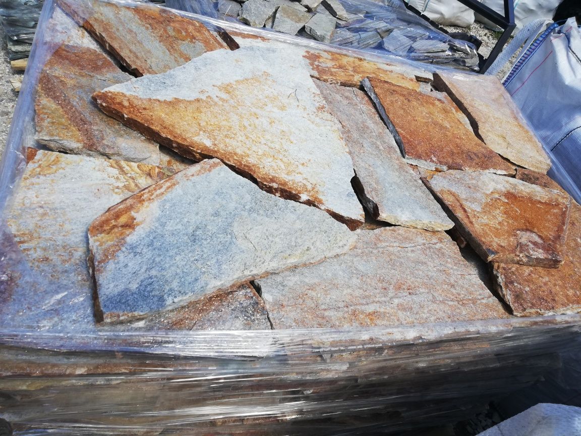 Kamień naturalny elewacyjny gnejs twardy płaski łupek dostawa