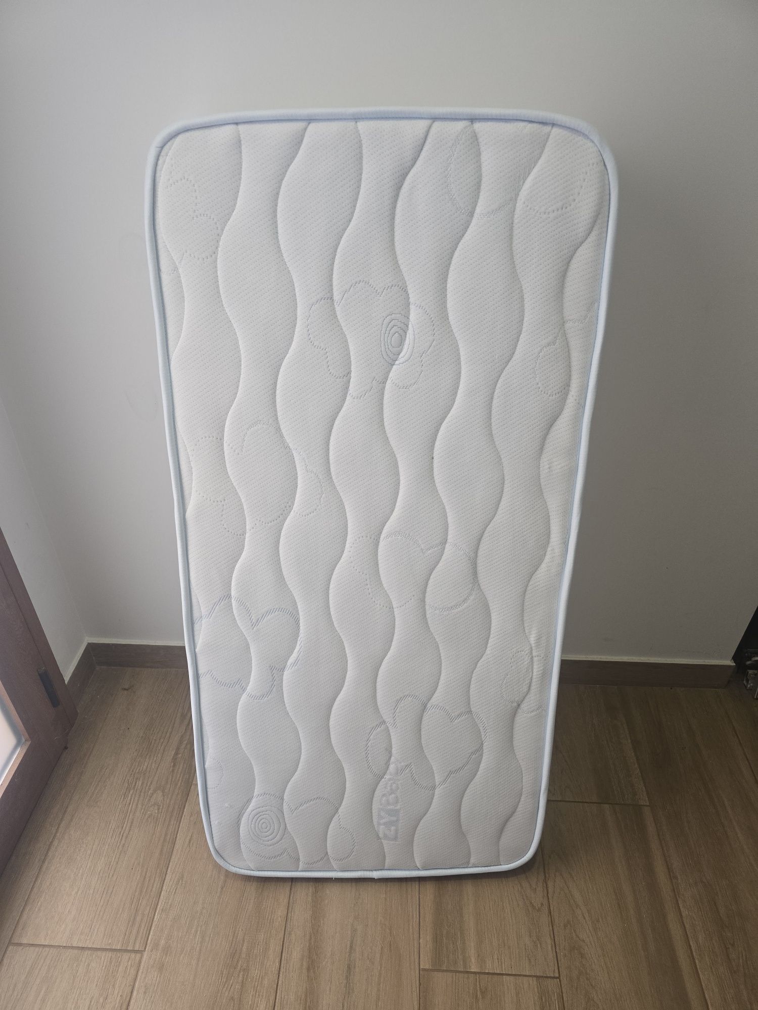 Colchão para cama bebé
