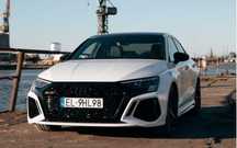 Wynajem Audi RS3 Wydech Hooliex - wypożyczalnia samochodów.